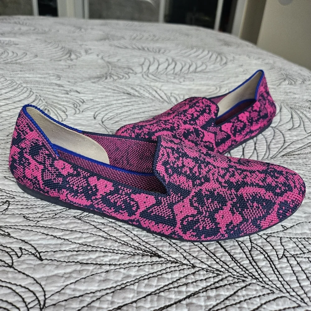 EUC RETIRED Rothy’s The Loafer Snake Fuschia Navy Women 6.5